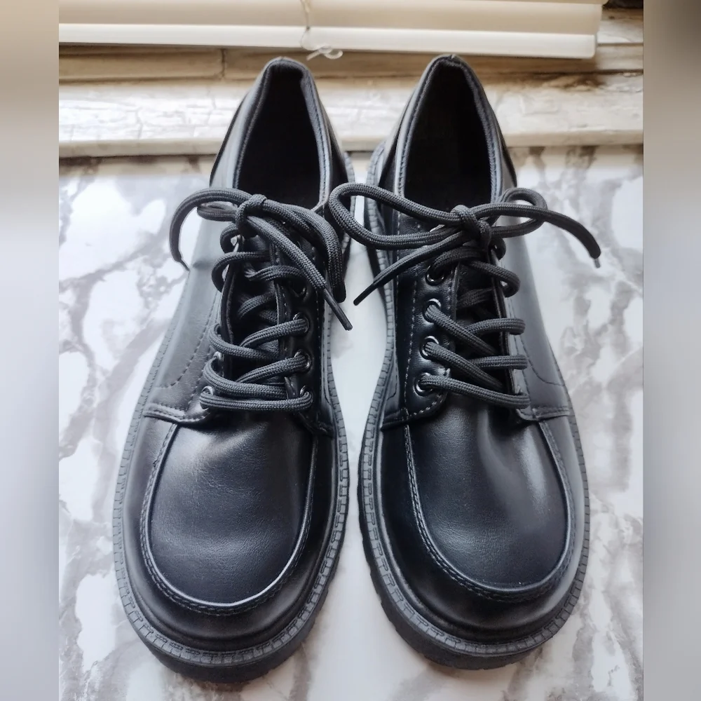 Black Platform Lace-Up Oxford Shoes